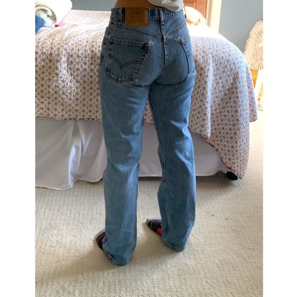 Levi’s • 505 Regular Fit Straight Leg Vintage Denim Jeans Waist 30 Length 32